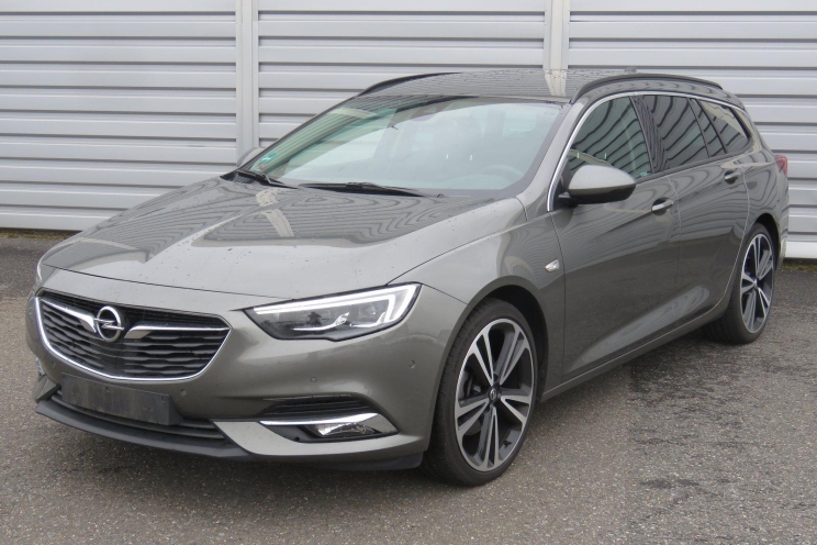 Opel Insignia Sports Tourer 2018 photo
