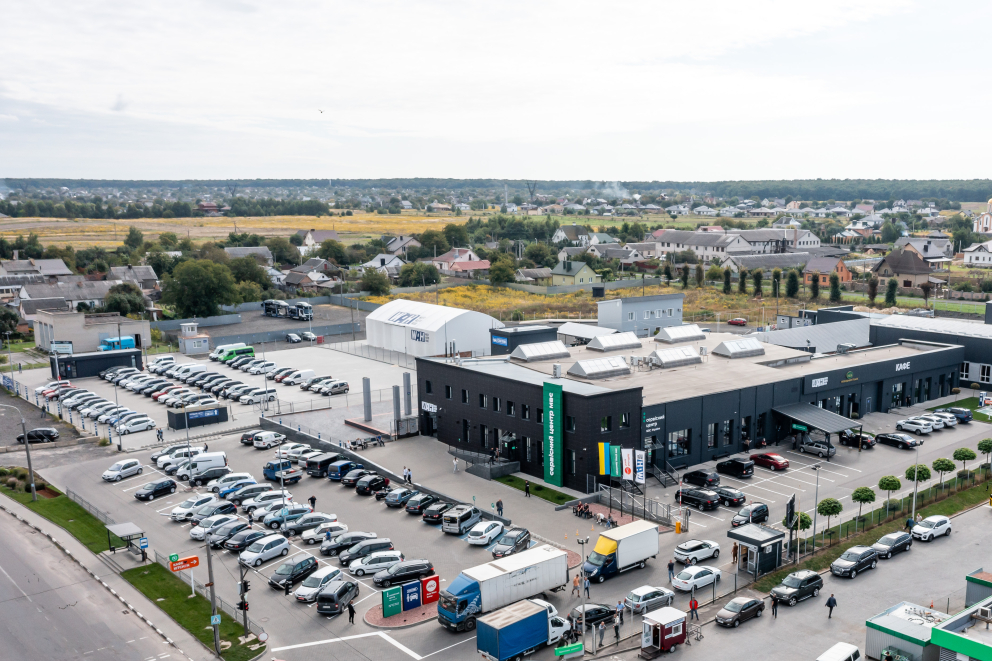 Сервіси для комфорту клієнтів на території West Auto Hub фото Сервіси для комфорту клієнтів на території West Auto Hub фото
