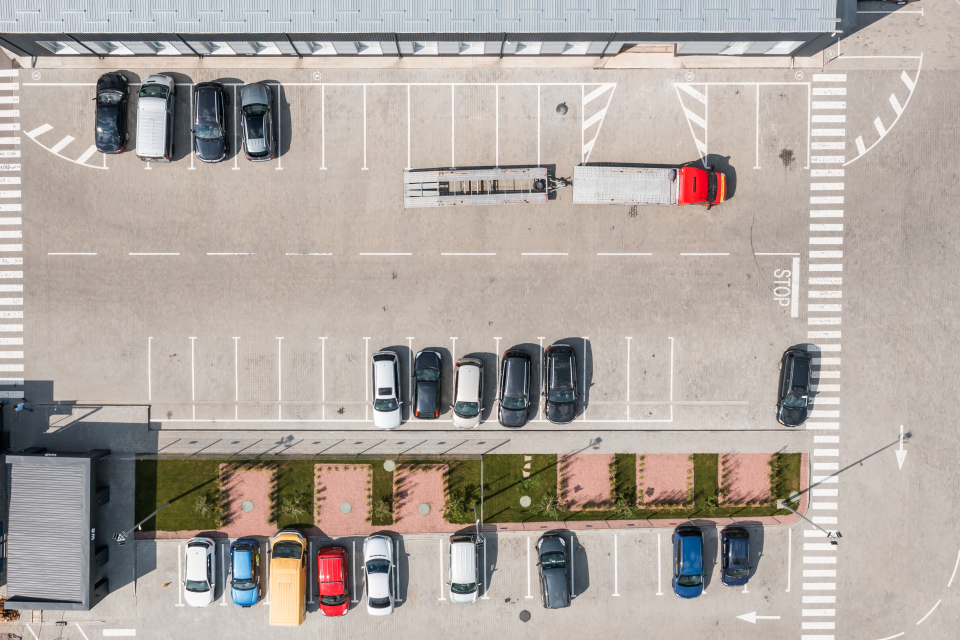 Сервіси для комфорту клієнтів на території West Auto Hub фото Сервіси для комфорту клієнтів на території West Auto Hub фото 4