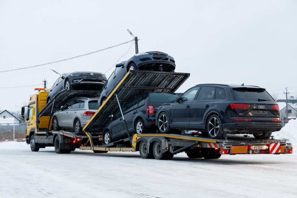 Які зміни чекають на імпорт авто у 2024 році? фото Які зміни чекають на імпорт авто у 2024 році? фото 1